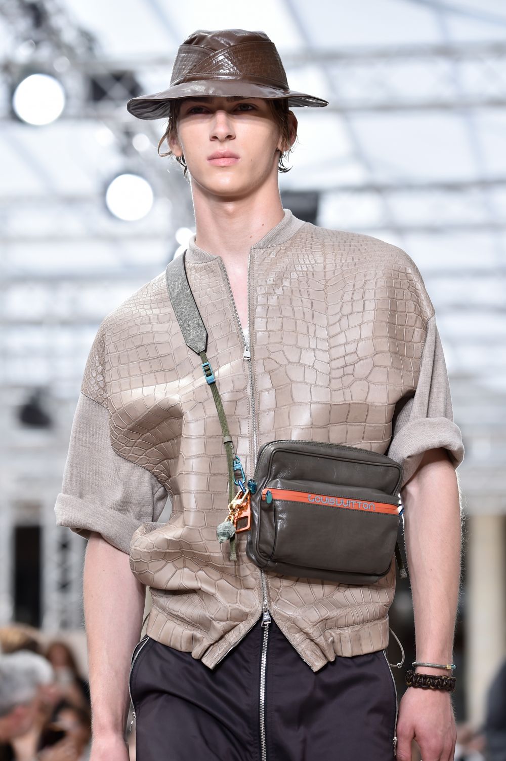 Показ Louis Vuitton