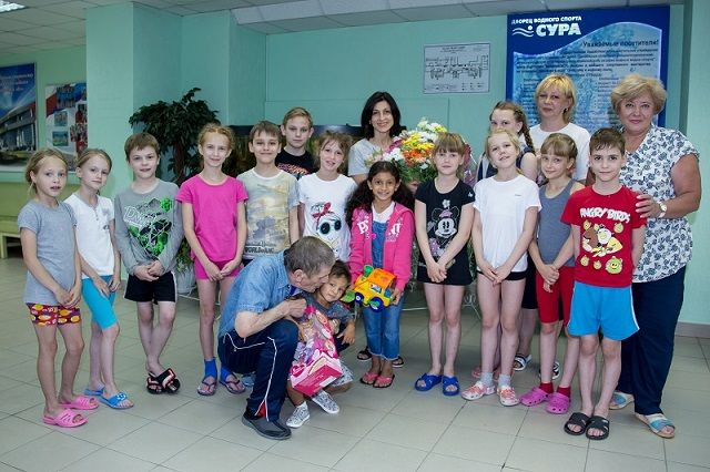 Для воспитанников школы Юлия Пахалина является кумиром.