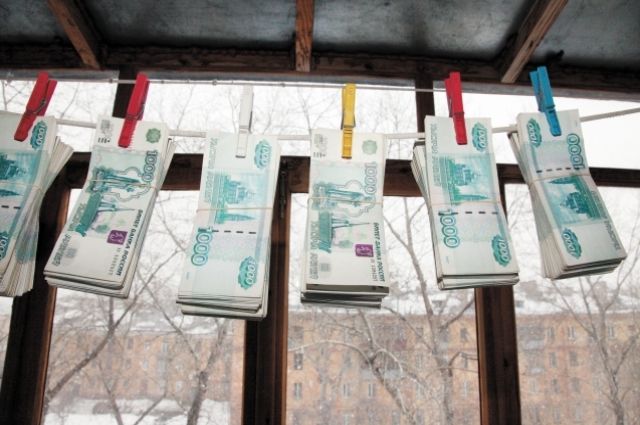 Не просто украли, но ещё и отмыли миллионы рублей нечестные омичи.