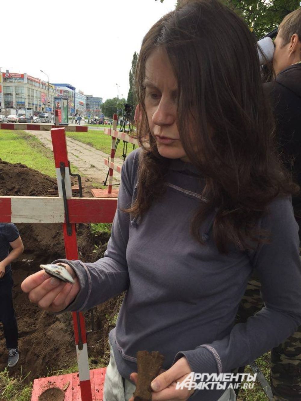 Археологи особенно рады осколкам редкой керамики.