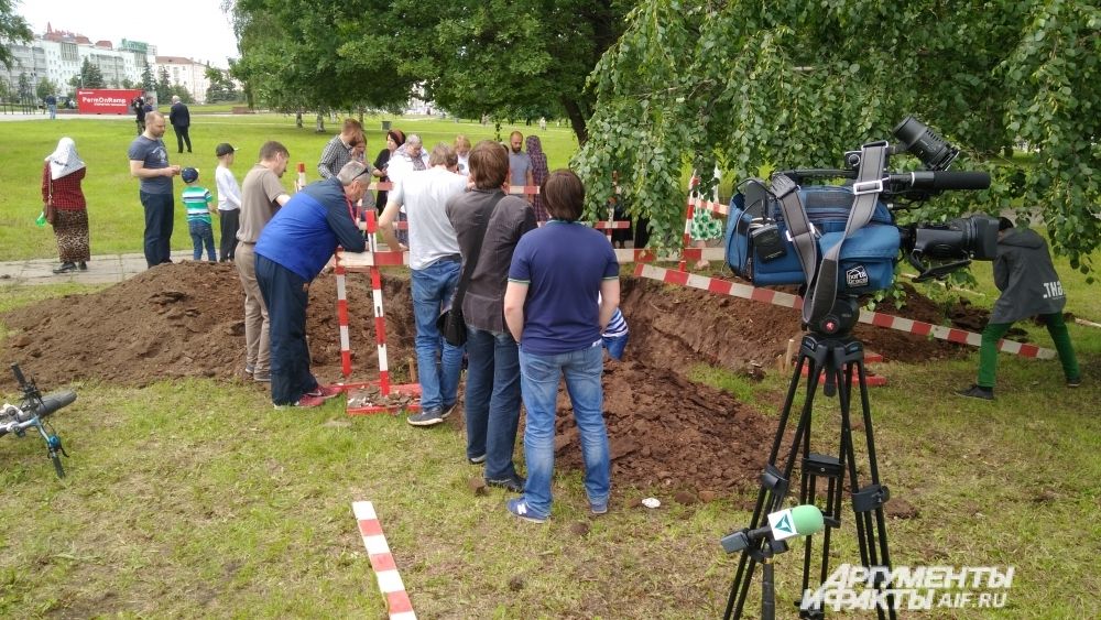 Пока не известно, сколько дней будут идти исследования почвы.