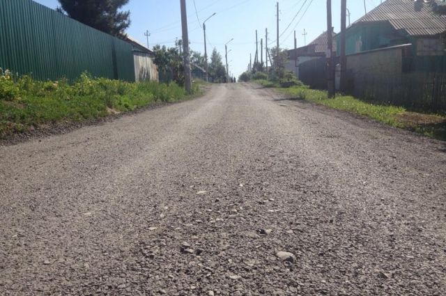 В Кемерове продолжаются работы на дорогах частного сектора.