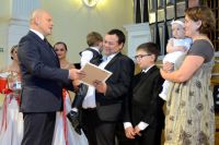 Виктор Назаров в канун Дня любви, семьи и верности пообщался с омскими семьями.