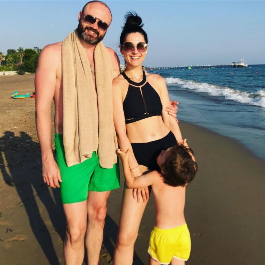 Маша Ефросинина отправилась в отпуск с семьей