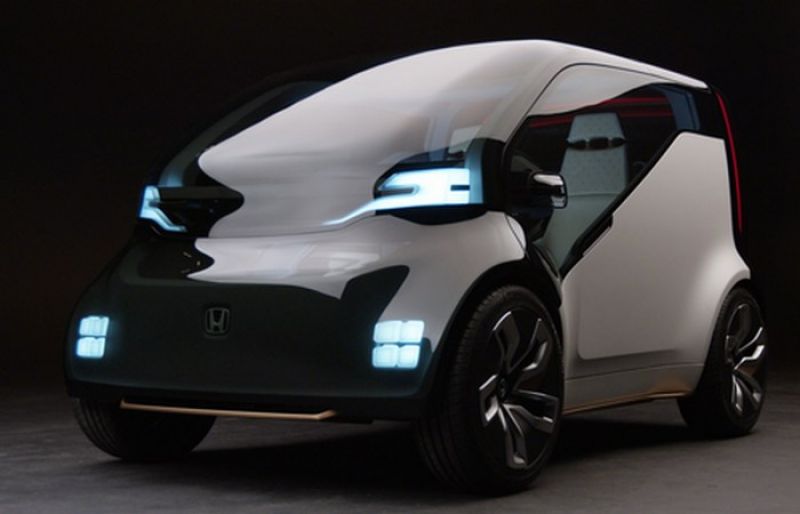 Honda NeuV. Миникар, оснащенн искусственным интеллектом, который может распознавать эмоции водителя и на их основании предлагать ему помощь