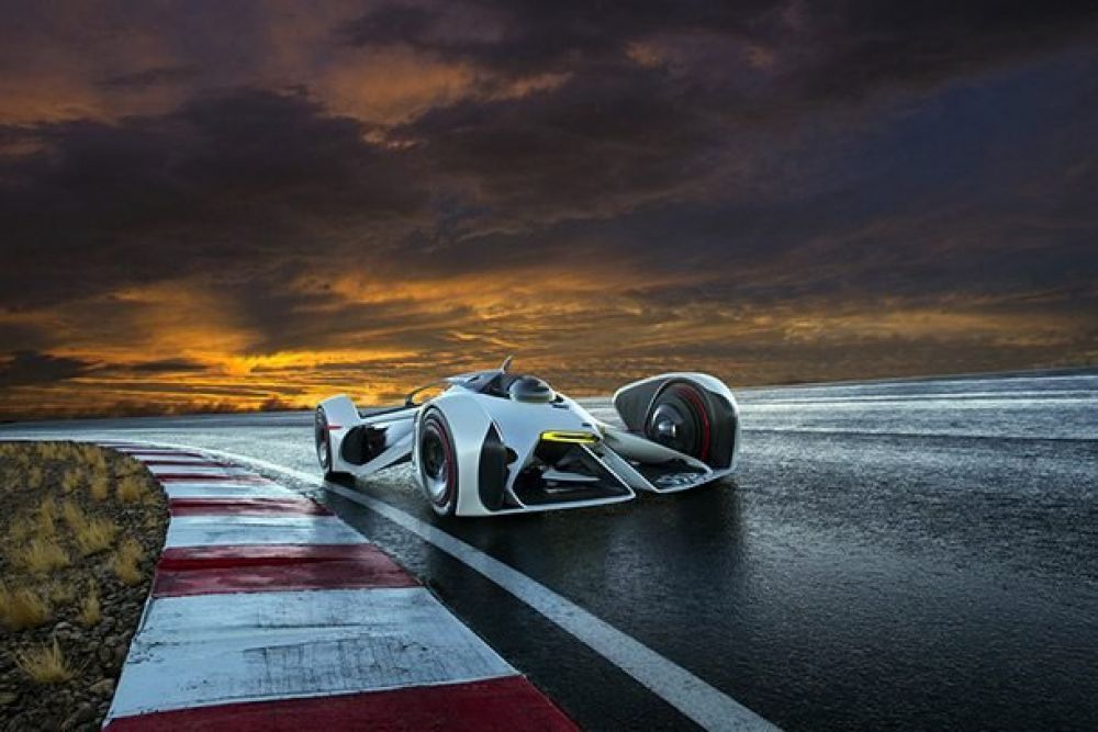 Chevrolet Chaparral 2X Vision GT. Машина создана специально для гонок Gran Turismo. Чтобы управлять таким авто, придется лечь, а не сесть. Мотор работает за счет лазера, а шлем водителя оснащен дисплеем. Новое авто разгоняется до 386 километров в час.