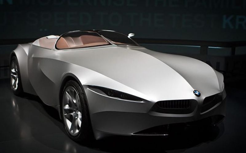BMW GINA. Внешняя часть концепт-кара вместо стали или алюминия покрыта специальным материалом, позволяющим постоянно проводить эксперименты над ее видом