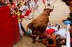14 июля. Забеги быков на фестивале Сан-Фермин в Памплоне на севере Испании.