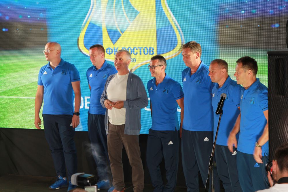 Тренерский штаб ростовчан полностью обновился за исключением Дмитрия Кириченко.