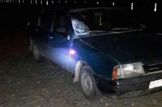 Под Оренбургом водитель автомобиля «ИЖ» насмерть сбил пожилую женщину.