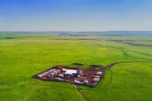 Вот так выглядит буровая с высоты птичьего полета.