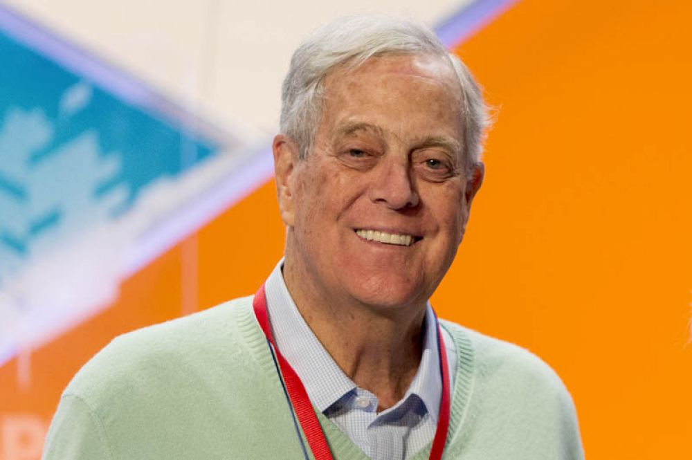 Десятое место разделили братья Чарльз и Дэвид Кох из Koch Industries, состояние каждого из них оценивают в 48,5 миллиарда долларов.