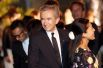 Французский бизнесмен, президент группы компаний Louis Vuitton Moët Hennessy Бернард Арно на девятой строчке, его состояние оценивается в 52,9 миллиарда долларов.