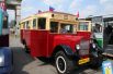 В предвоенный период московский автобусный парк пополнялся отечественными автобусами АМО-4 (1931—1933), ЗИС-8 (1934—1936) и ЗИС-16 (1938—1941).