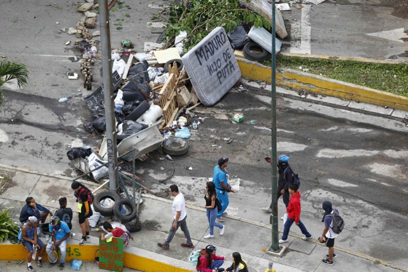 Беспорядки во время выборов учредительного собрания в Каракасе.