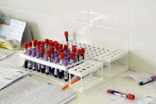 Закрыто дело тюменки, отказывавшейся лечить свою ВИЧ-положительную дочь