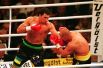 В сентябре 1999 года Кличко вышел на ринг против сильнейшего немецкого тяжеловеса Акселя Шульца. Это был первый серьёзный противник Кличко. В 8-м раунде Кличко победил техническим нокаутом.