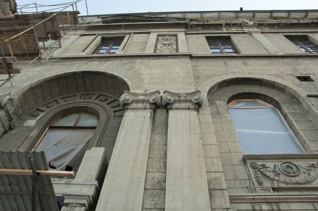 Ремонтные работы в бывшем здании «Саламандры» ведутся с 2015 года. 