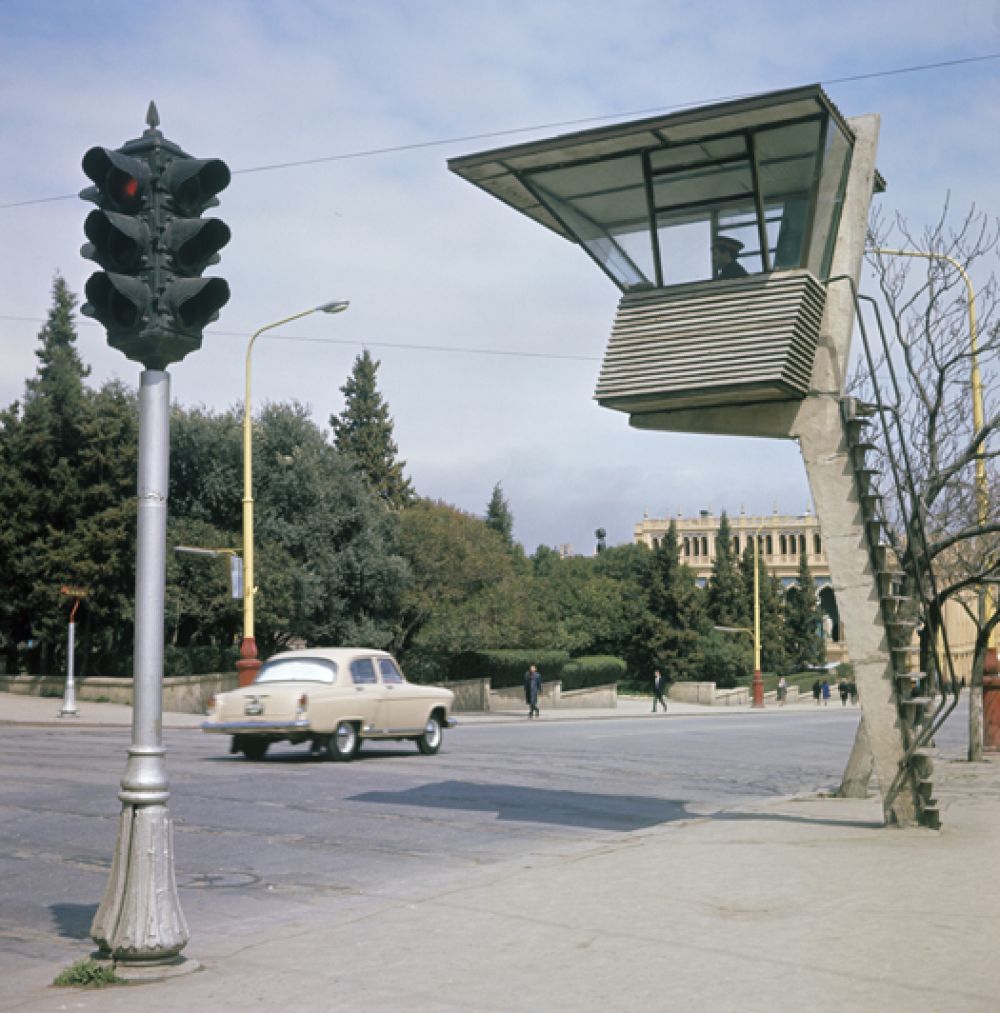 Коммунистическая улица в Баку. 1967 год.