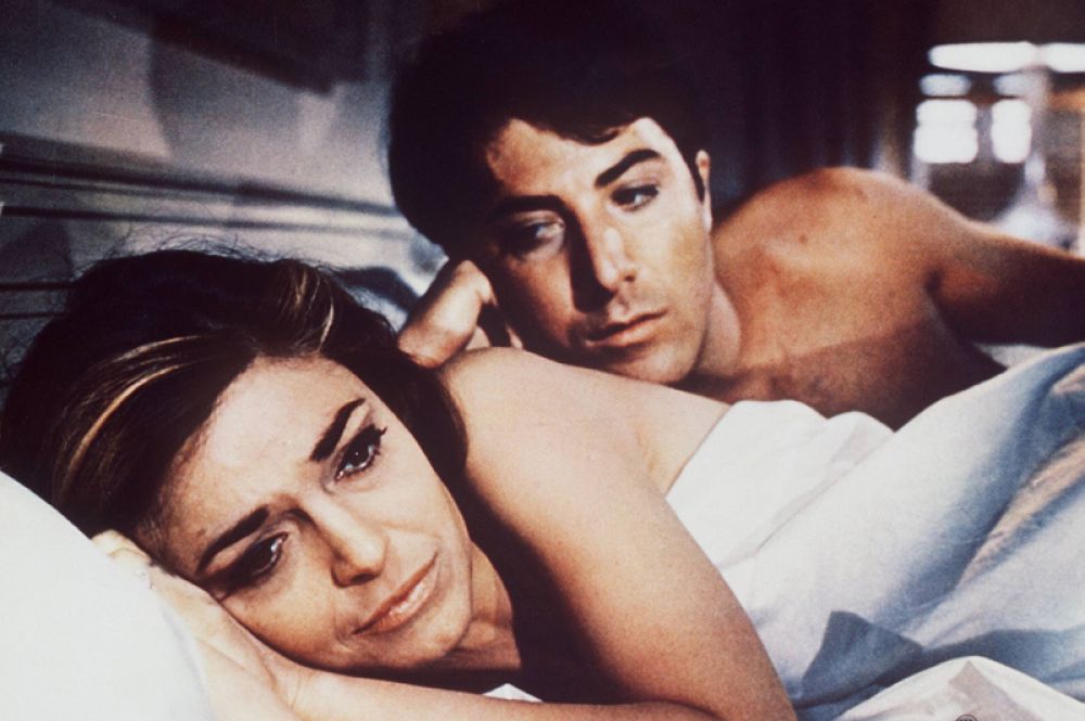 Фильм «Выпускник» (1967) называют кинематографическим дебютом Хоффмана. Актёр исполнил в нём роль Бенджамина Брэддока, молодого выпускника колледжа, соблазнённого более взрослой женщиной — миссис Робинсон, которую сыграла Энн Бэнкрофт. Не считая призов, присуждённых фильму и режиссёру, молодой актёр был отмечен премиями BAFTA и Золотой глобус за лучший дебют, а также номинирован на «Оскар» за лучшую мужскую роль.