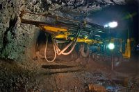С 1976 – 1986 год подземный рудник перевели на самоходное буровое оборудование.