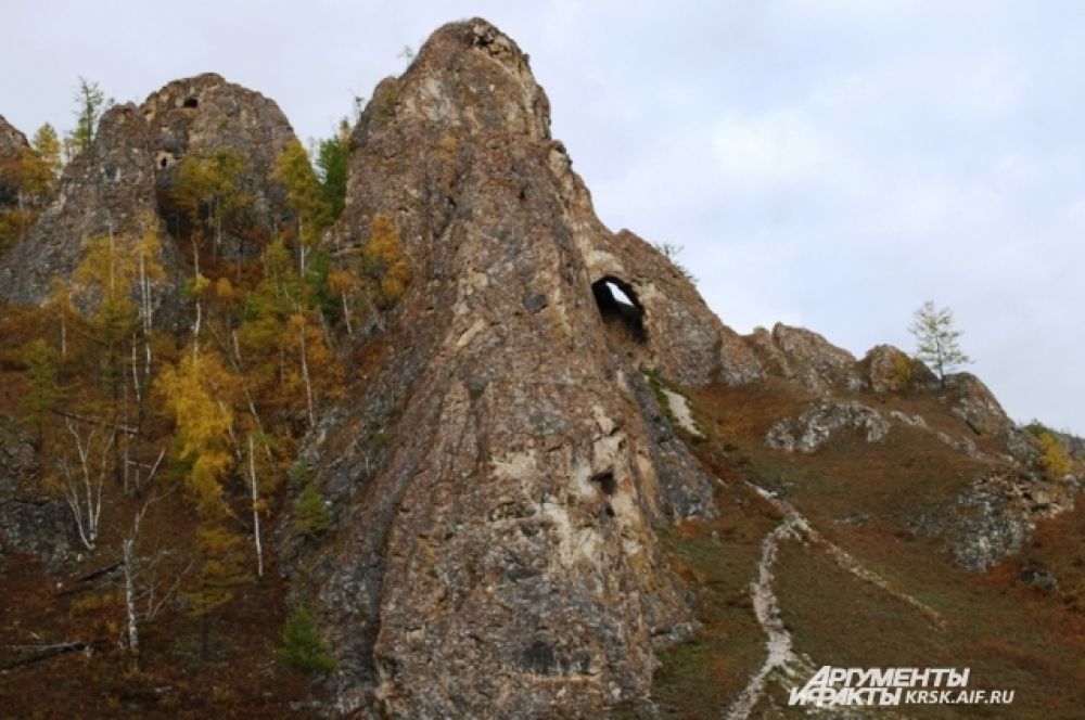 Дорога к пещере Трехглазке.