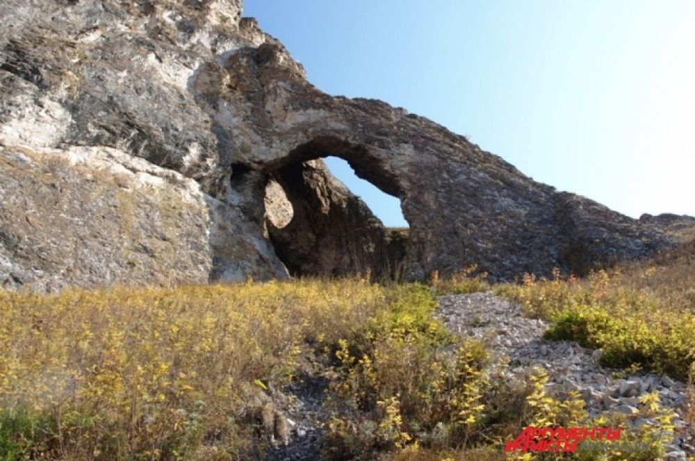 Пещера Трехглазка в конце Тропы Предков.