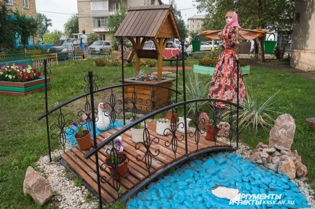 Жители Красноярска тоже проявляют фантазию и благоустраивают дворы.