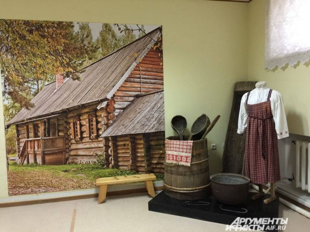 Ложки в музее есть разных размеров.