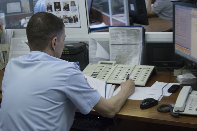 Кемеровским полицейским удалось вычислить мошенника, обманывавшего людей по всей России.