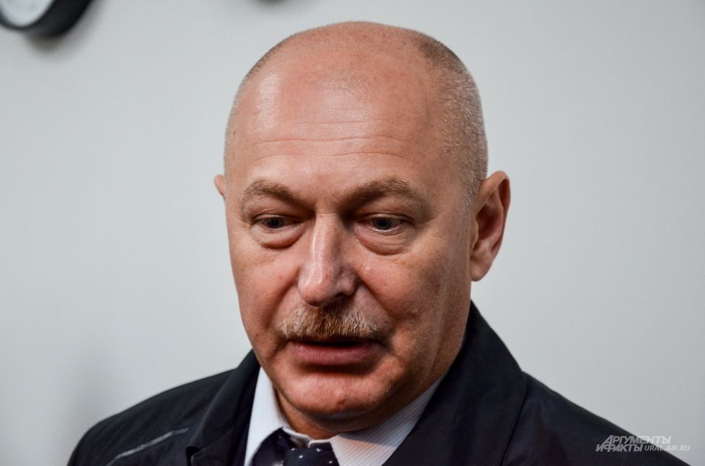 Заместитель министра спорта РФ Павел Новиков: ««Безусловно, это один из уникальных комплексов в России, который строится быстрыми темпами. Оказалось, что еще даже не полностью освоены федеральные деньги».