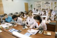 На Ямале 83 ученика медицинских классов сели за парты