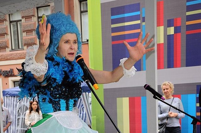 Наталья Фиссон представила театральную программу "Комик-треста".