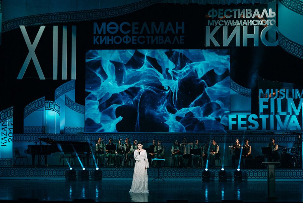 Спела на фестивале и Дина Гарипова.