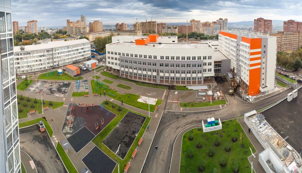К комплексу «Перья» также относится новый стадион для футбола и регби на 500 мест.