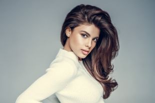 Michelle Andrade представила первый трек «Хватит свистеть»