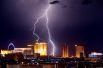 13 сентября. Молния над казино Лас-Вегас-Стрип во время грозы в Лас-Вегасе, штат Невада.