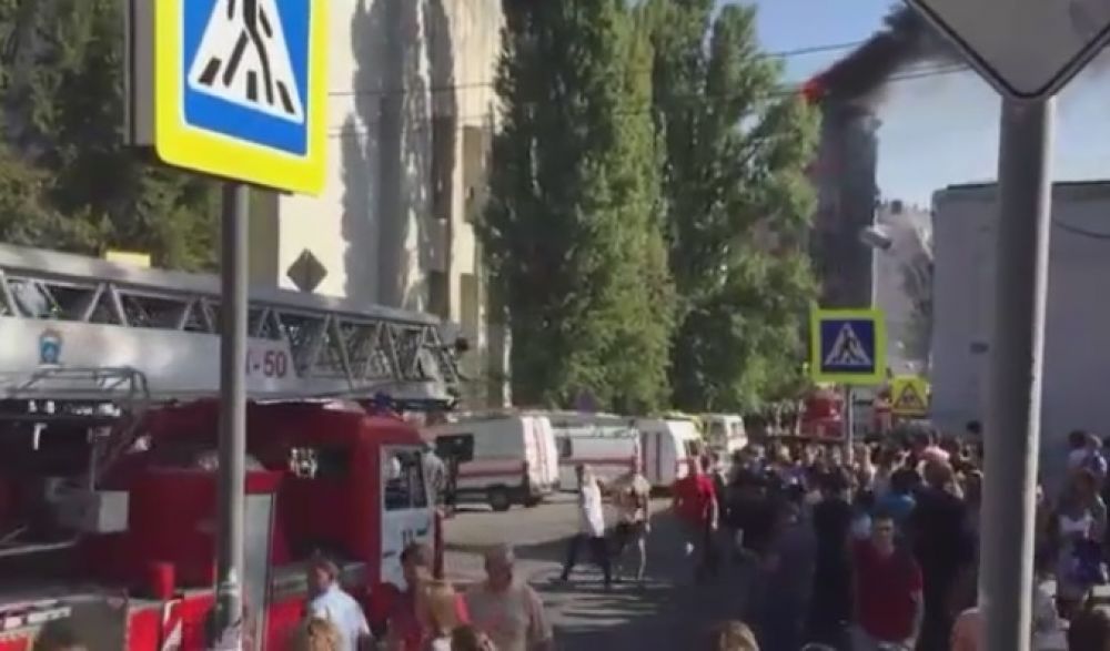 Огонь охватил около 800 кв. метров.