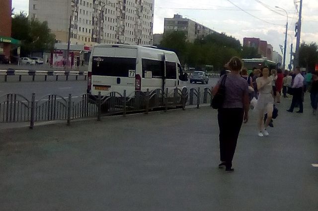 Автолюбители сообщили о возобновлении движения по Пермяковскому мосту