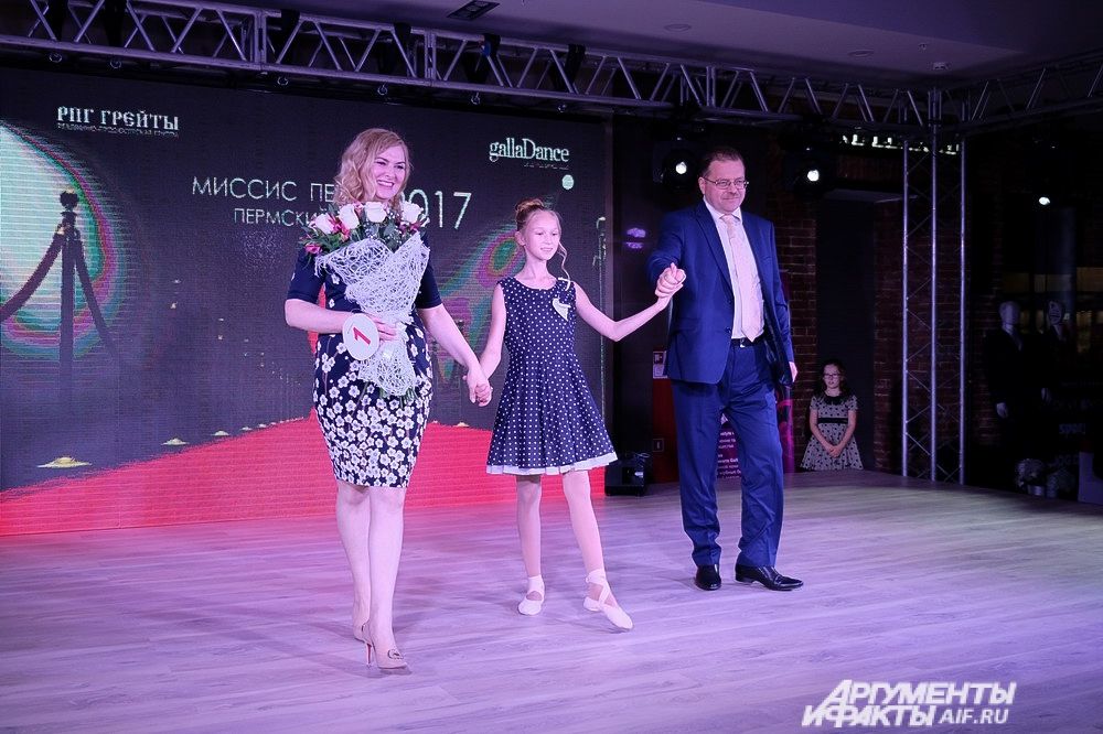 Конкурсантка под номером 1 Светлана Бабашова.