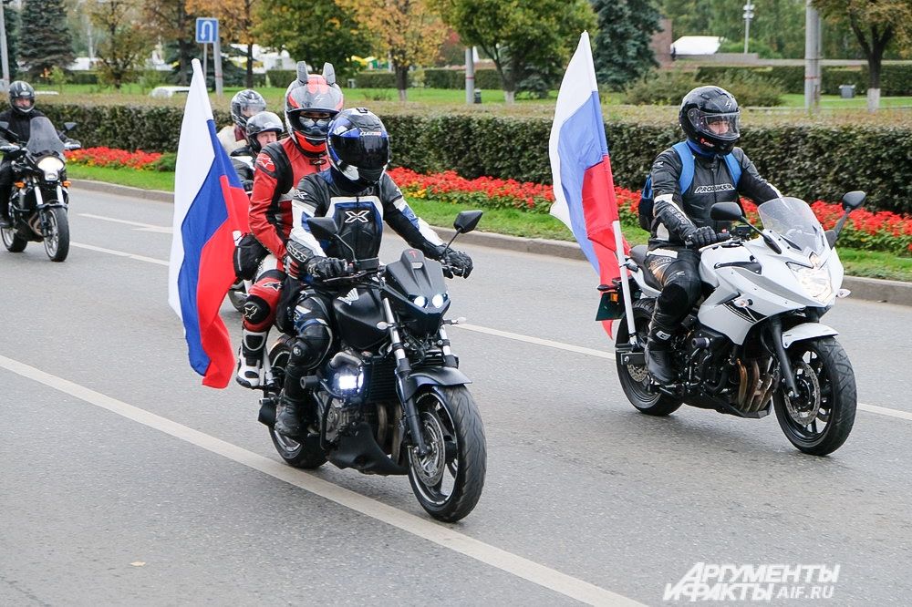 В мероприятии приняли участие более двухсот байкеров.
