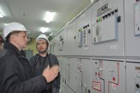 Оимич с экскурсией побывали на подстанции «Прибрежная».