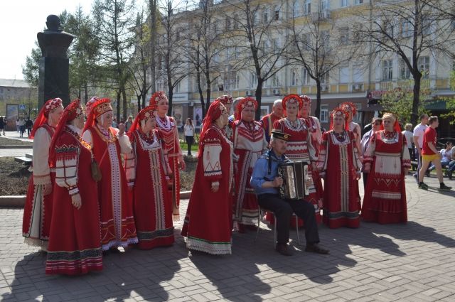 В Ялуторовске проходят мероприятия, приуроченные ко Дню пожилых людей
