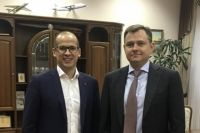 Александр Бречалов с президентом ОАК Юрием Слюсарем.