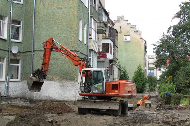 22 улицы Калининграда и 4 участка областных дорог отремонтируют в 2018 г.