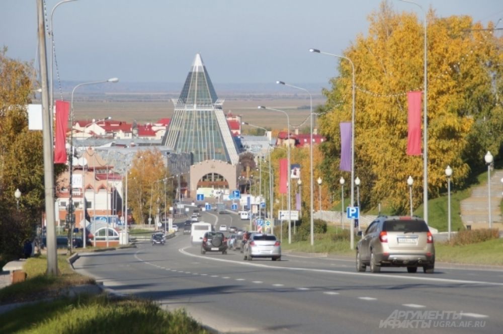 Улица Гагарина. Спуск в центр города