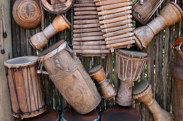 Африканские барабаны.