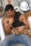 Новый Firefighter's Calendar включает довольно смелые снимки австралийских борцов с огнем.