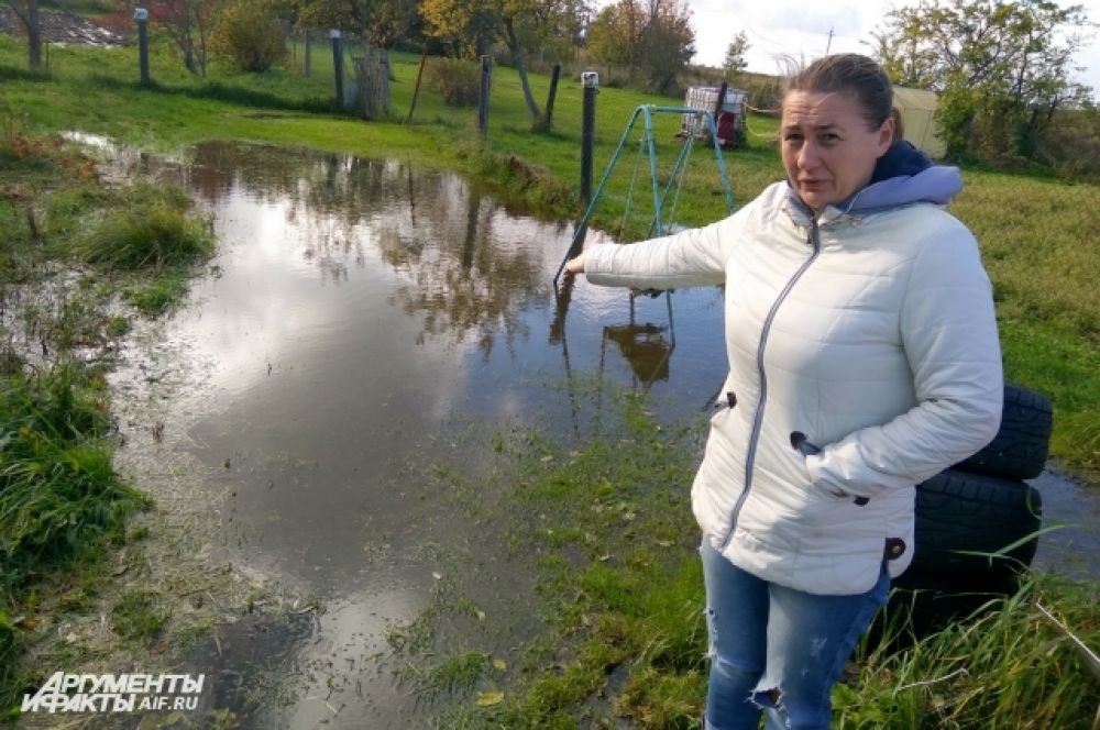 Затопило десятки садовых участков и придомовых территорий.