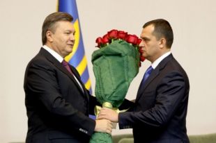 ГПУ вызвала на допрос Януковича и Захарченко
